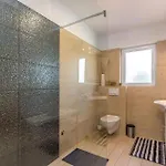 Appartement Awesome In With Wifi *