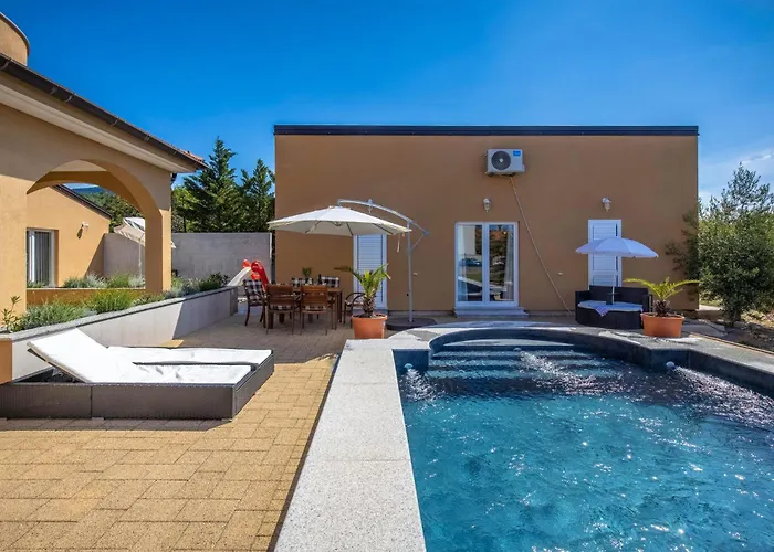1 Bedroom Stunning In * Šmrika