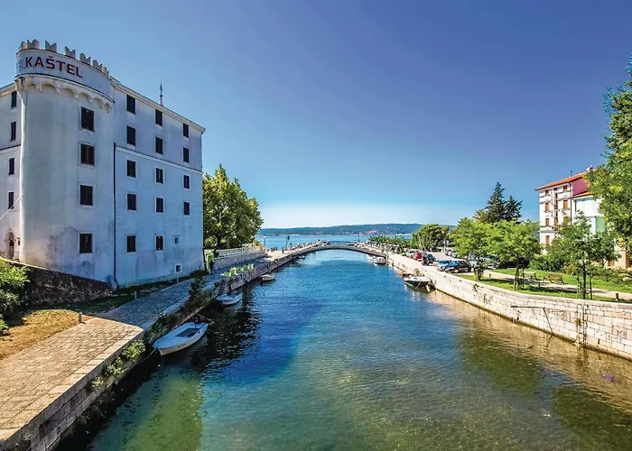 1 Bedroom Stunning In Apartment Šmrika